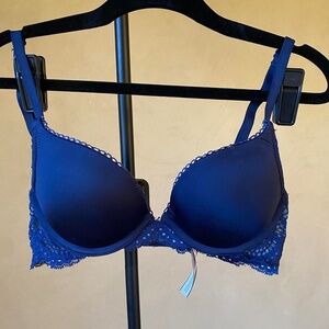 Victoria’s Secret Dream Angels navy blue push-up bra